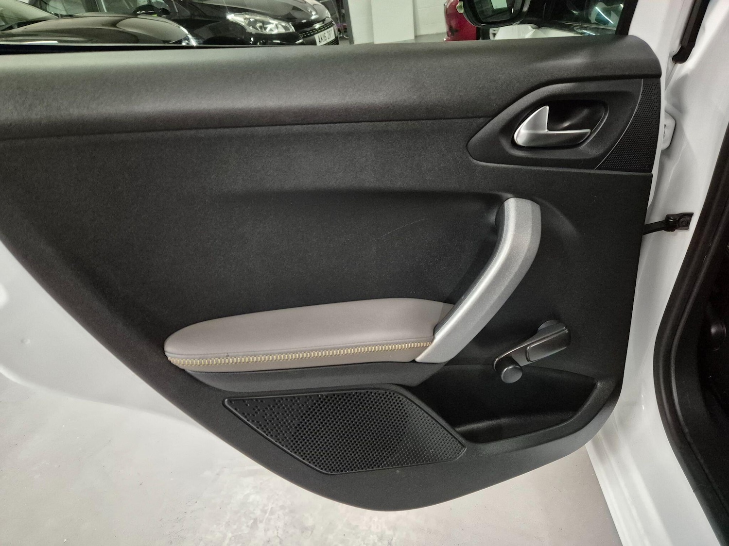 Used Peugeot 208 2016 for sale - 76786441: Photo 39