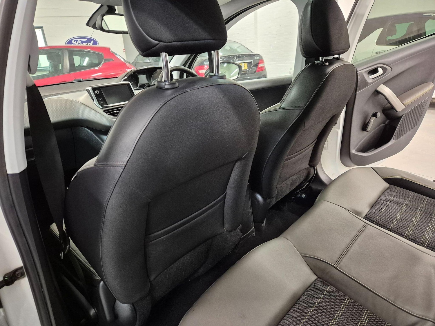 Used Peugeot 208 2016 for sale - 76786441: Photo 43