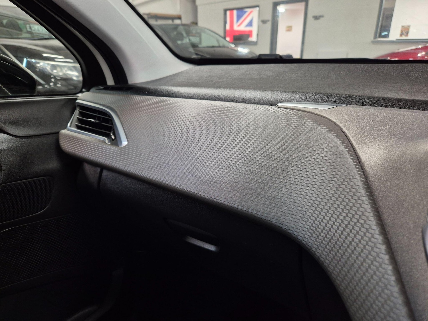 Used Peugeot 208 2016 for sale - 76786441: Photo 50