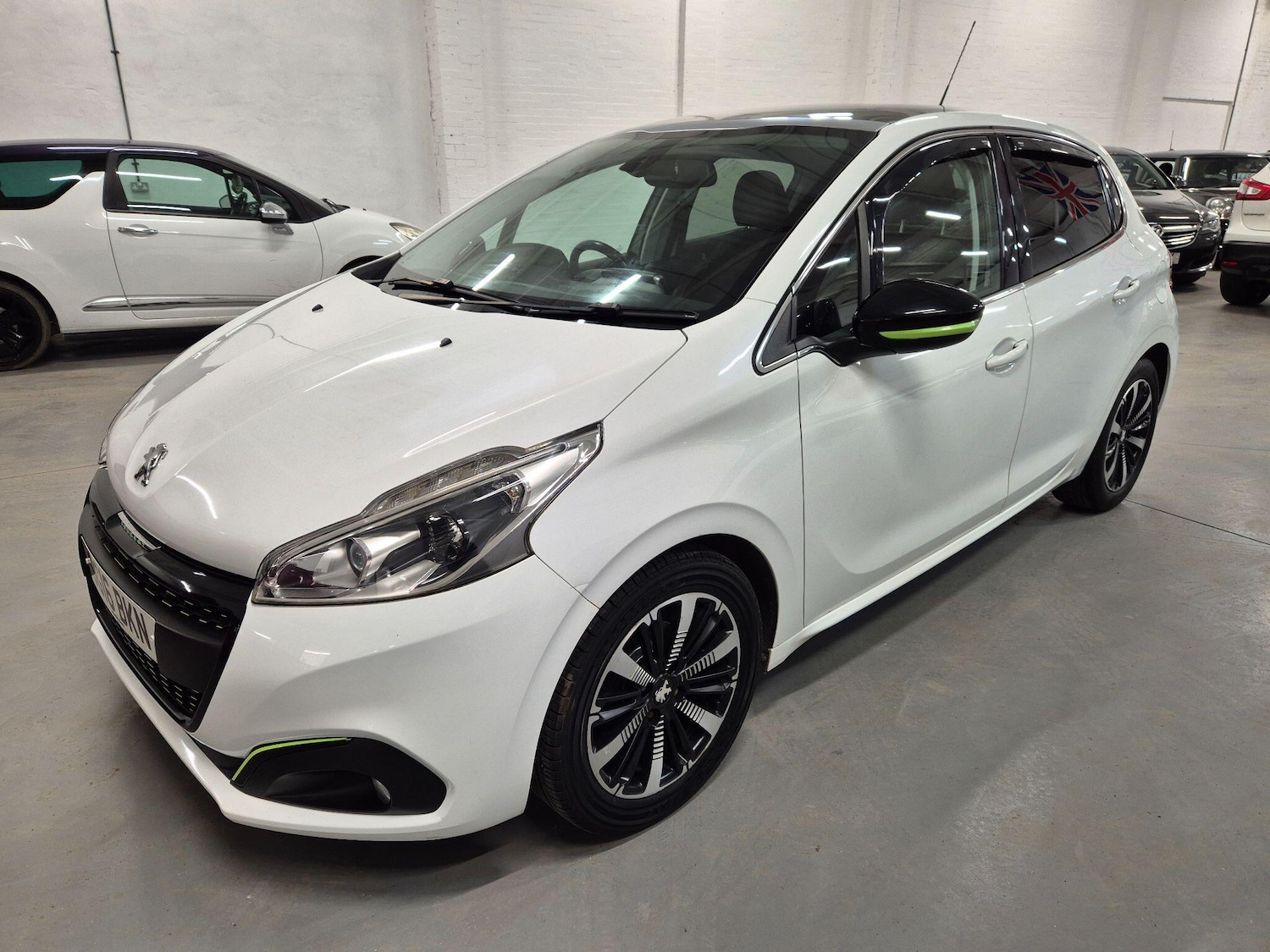 Used Peugeot 208 2016 for sale - 76786441: Photo 6
