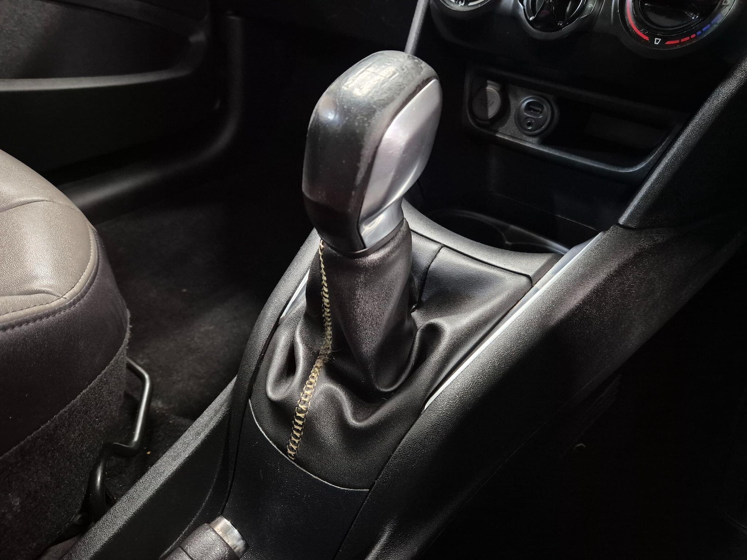 Used Peugeot 208 2016 for sale - 76786441: Photo 60