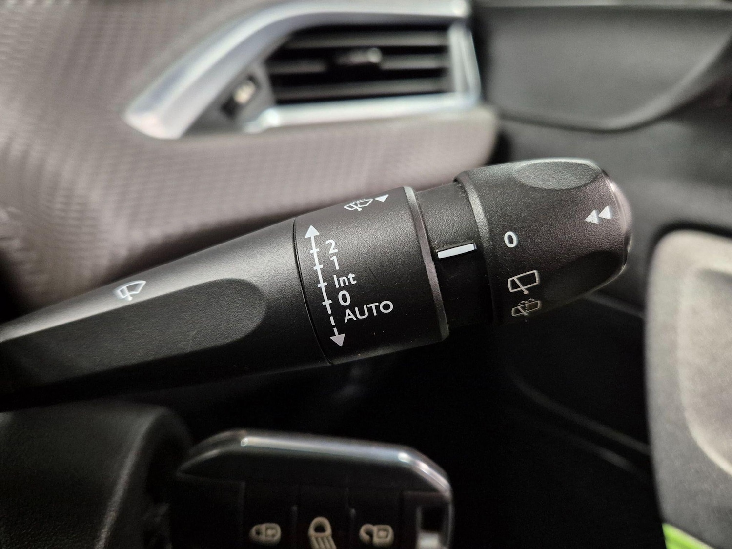 Used Peugeot 208 2016 for sale - 76786441: Photo 66