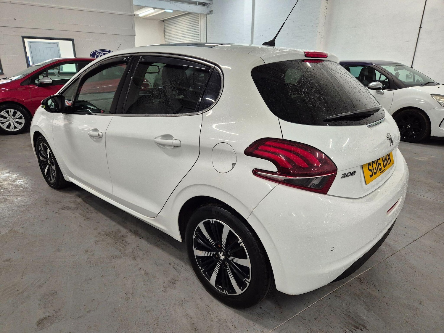Used Peugeot 208 2016 for sale - 76786441: Photo 7