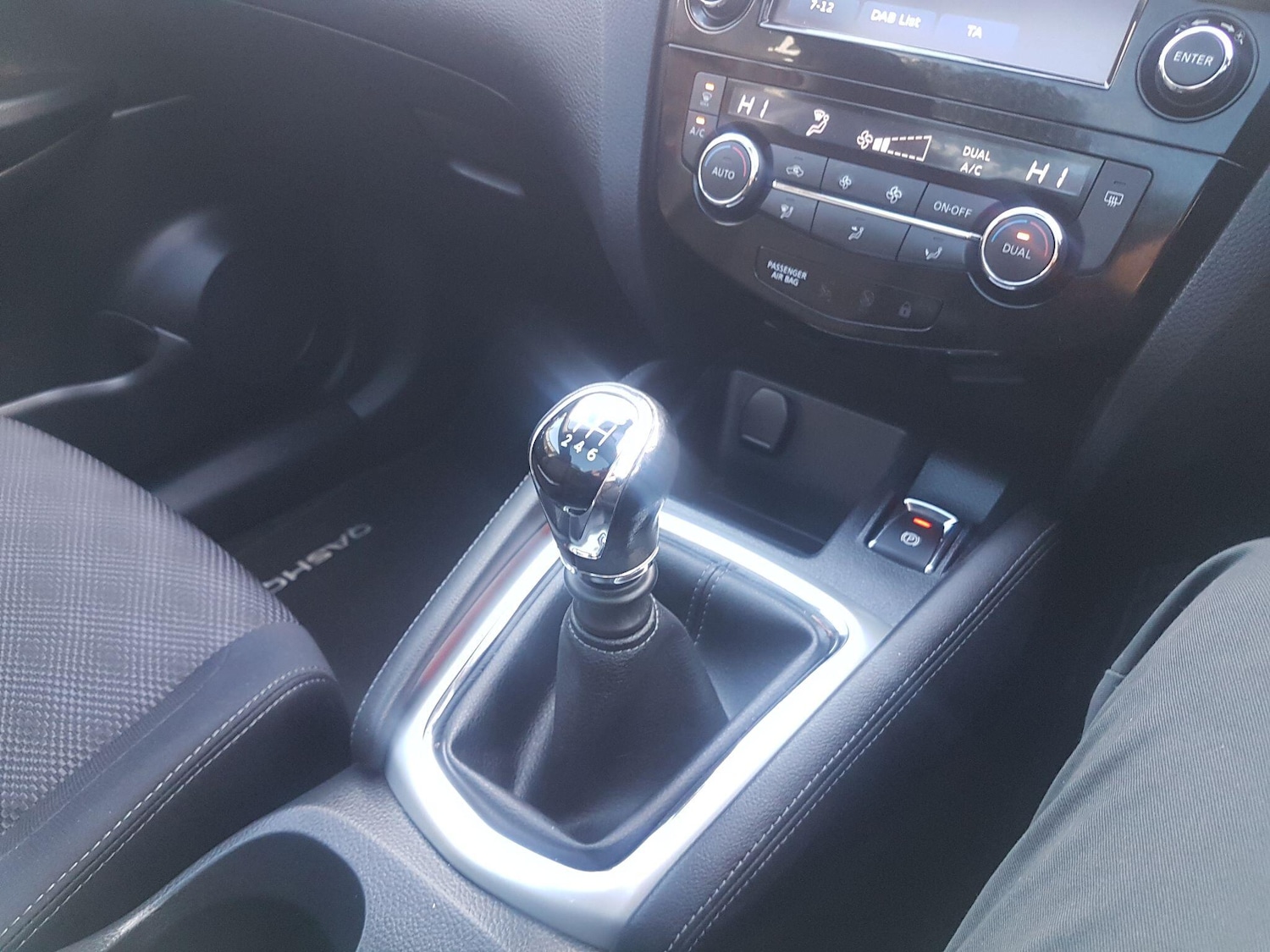 Used Nissan Qashqai 2015 for sale - 76399212: Photo 11