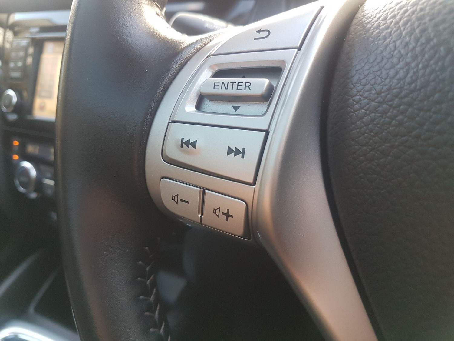 Used Nissan Qashqai 2015 for sale - 76399212: Photo 18