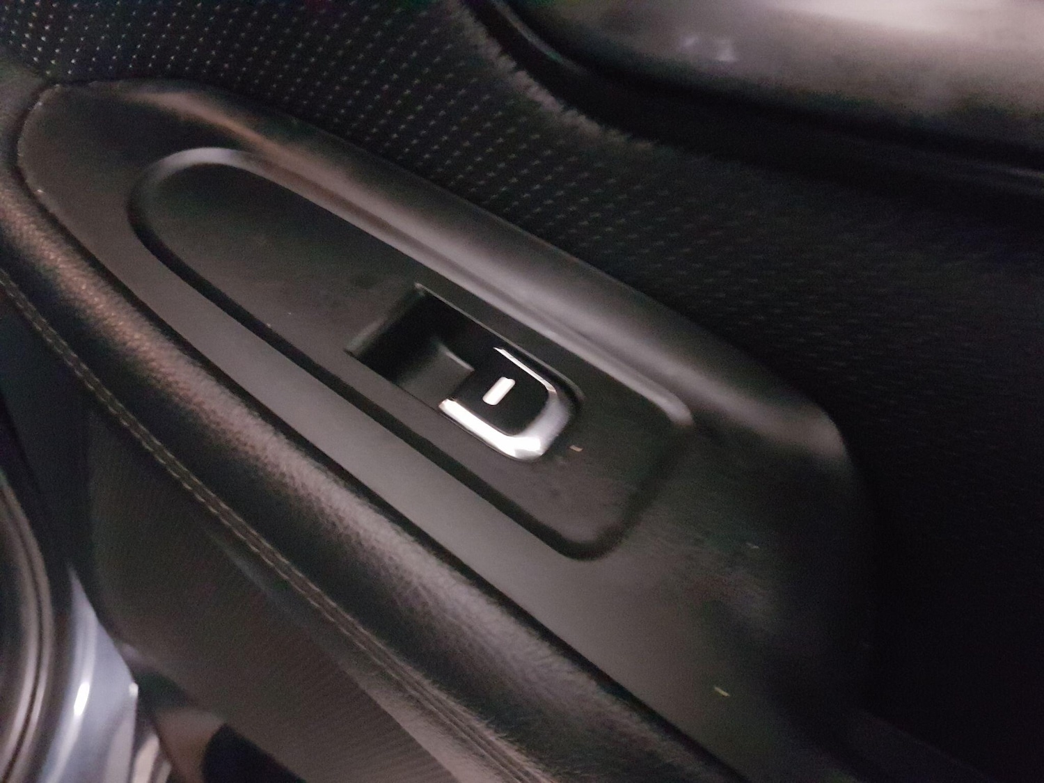 Used Kia Carens 2015 for sale - 76522063: Photo 24