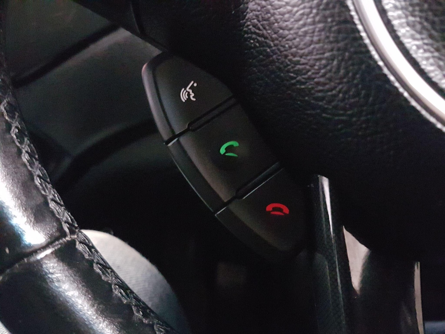 Used Kia Carens 2015 for sale - 76522063: Photo 30