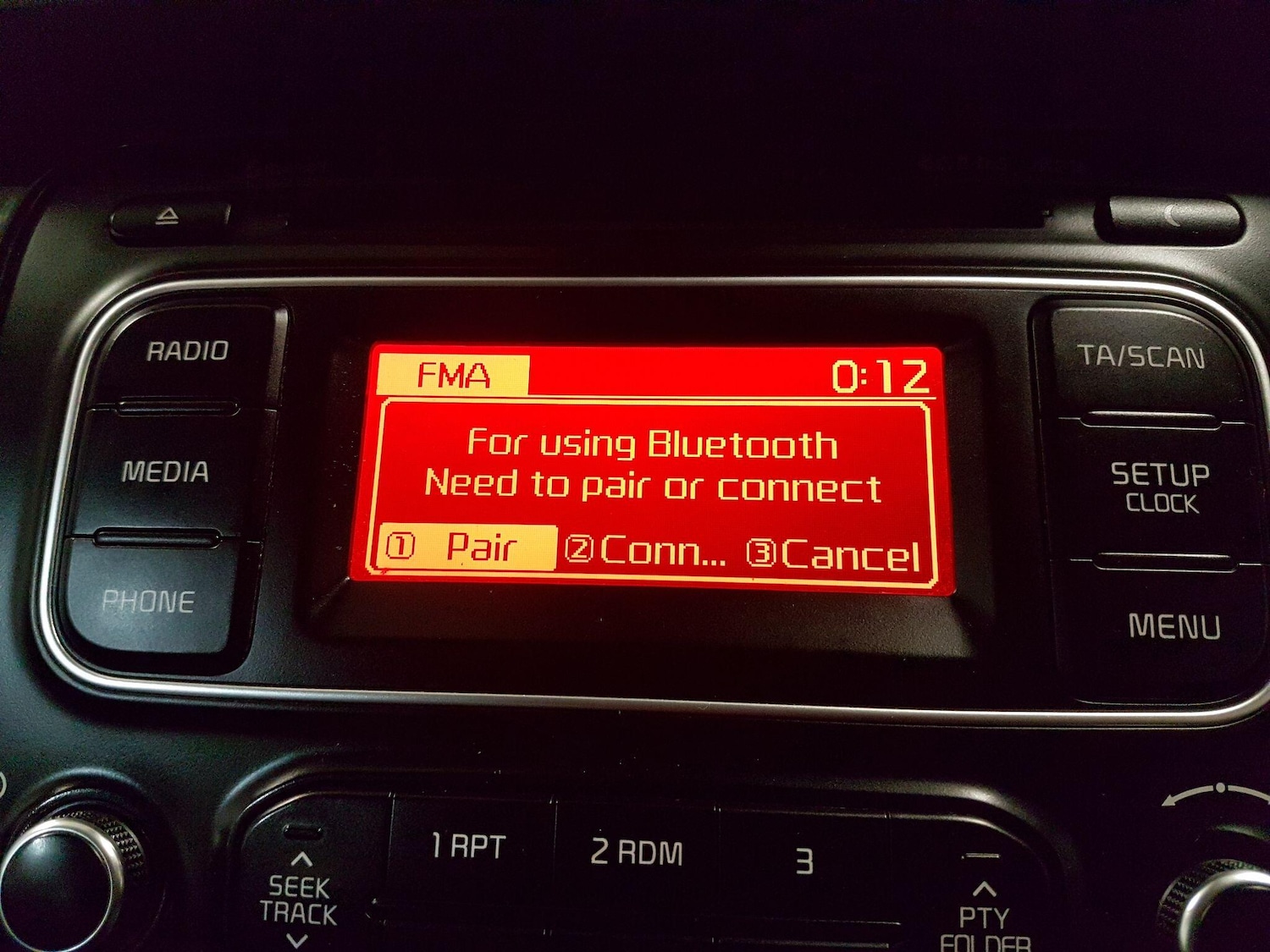 Used Kia Carens 2015 for sale - 76522063: Photo 35