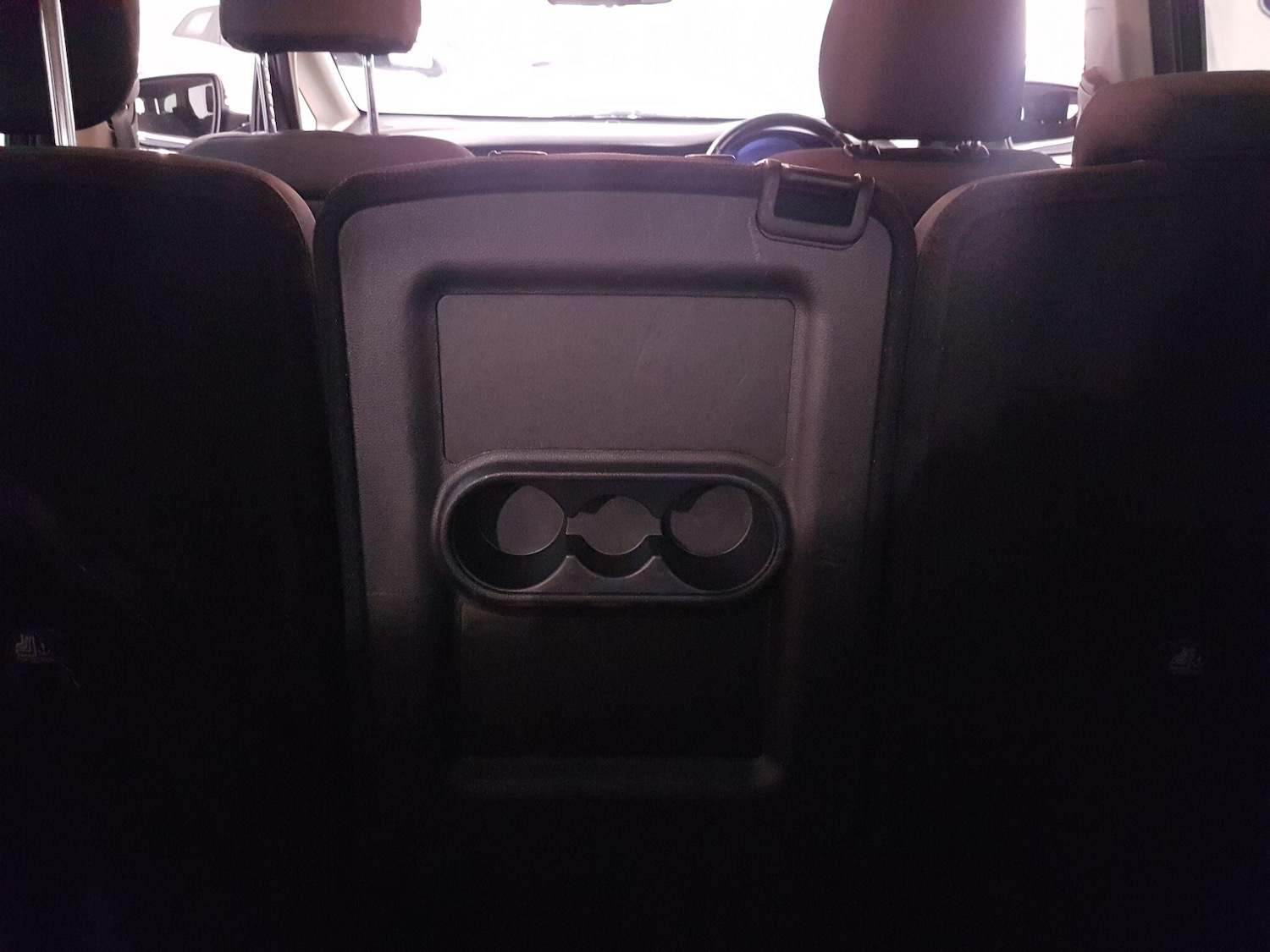 Used Kia Carens 2015 for sale - 76522063: Photo 48