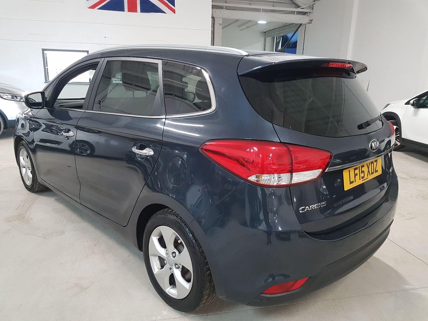 Used Kia Carens 2015 for sale - 76522063: Photo 6