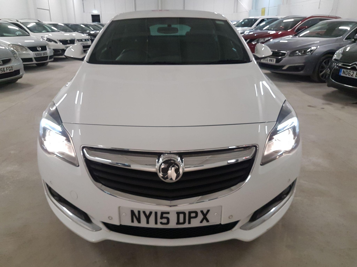 Used Vauxhall Insignia 2015 for sale - 76472667: Photo 4