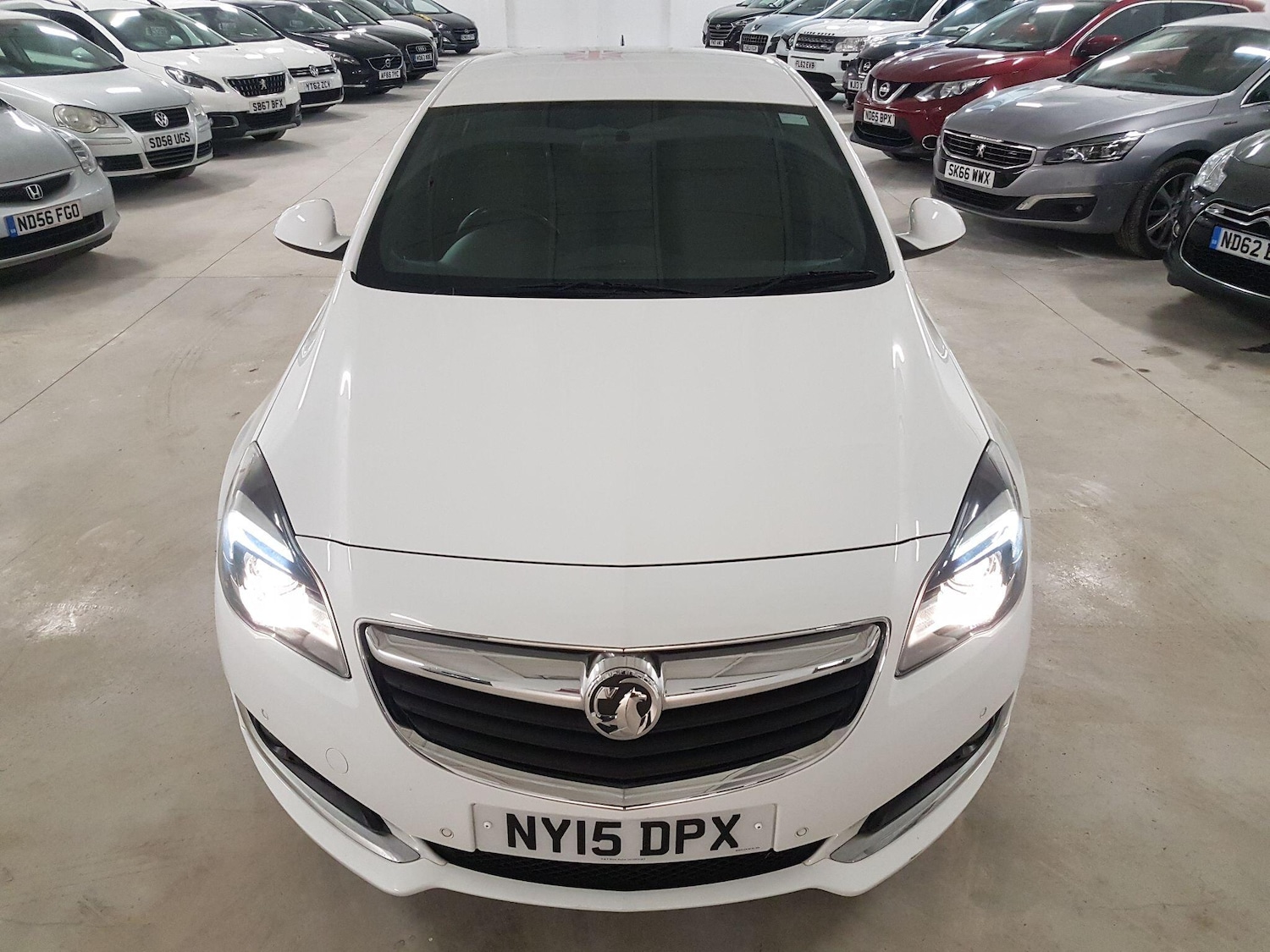 Used Vauxhall Insignia 2015 for sale - 76472667: Photo 9