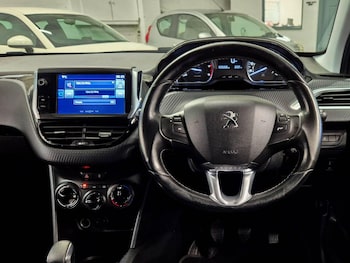 Used Peugeot 208 2016 for sale - 78622664: Photo