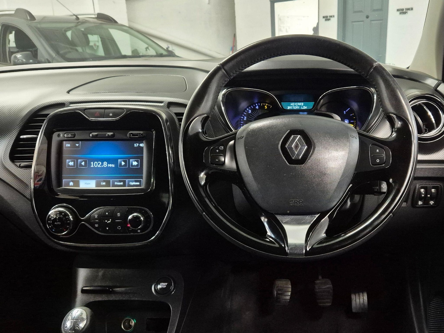 Used Renault Captur 2015 for sale - 78058783: Photo 2