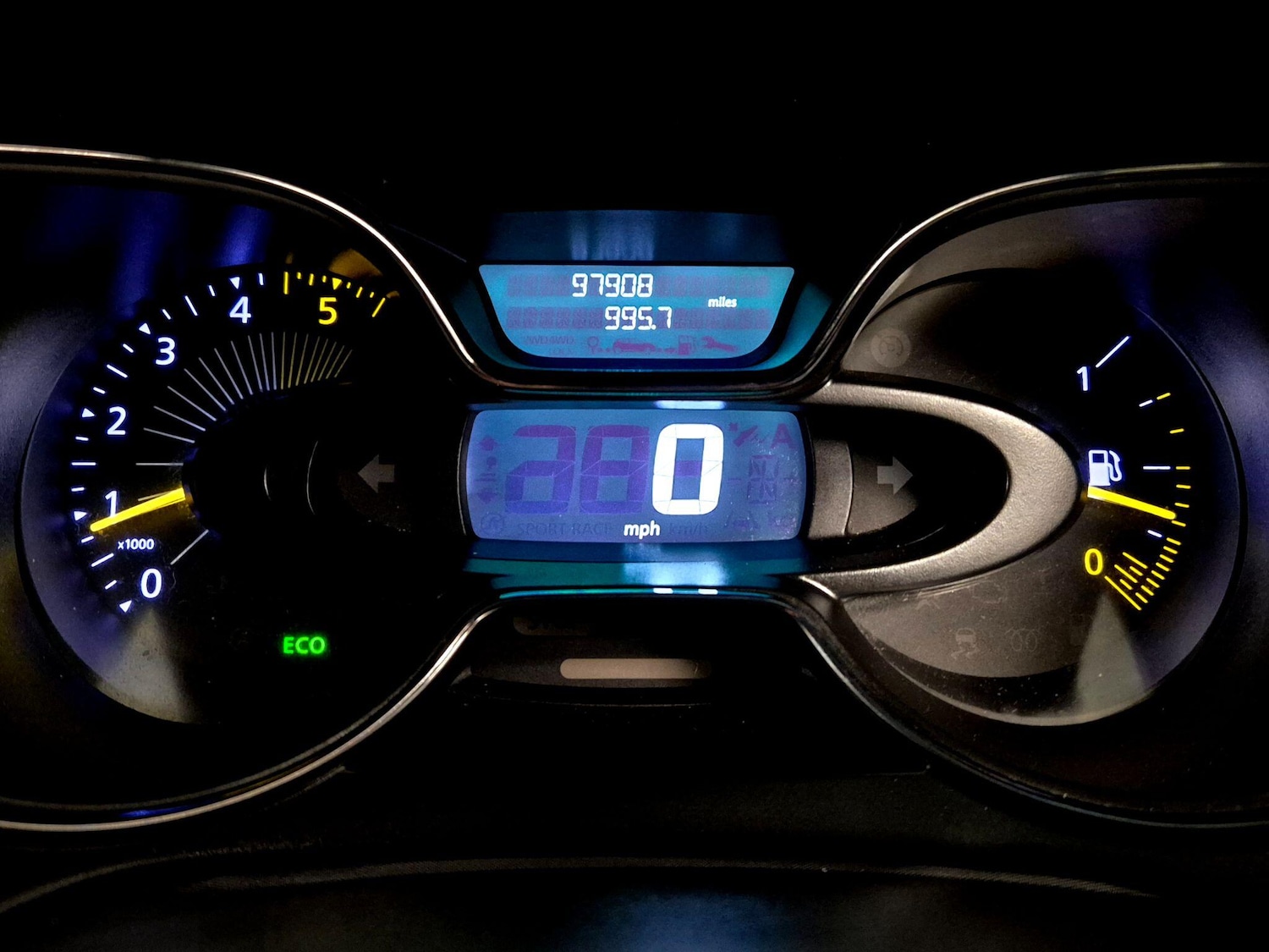 Used Renault Captur 2015 for sale - 78058783: Photo 28