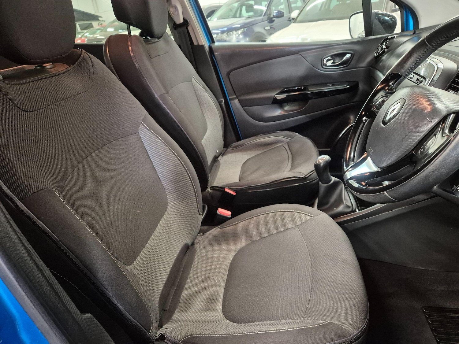 Used Renault Captur 2015 for sale - 78058783: Photo 30