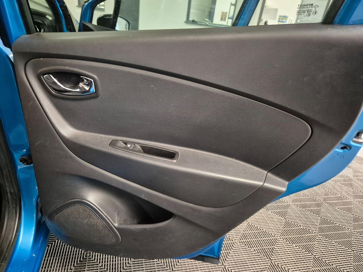 Used Renault Captur 2015 for sale - 78058783: Photo 41