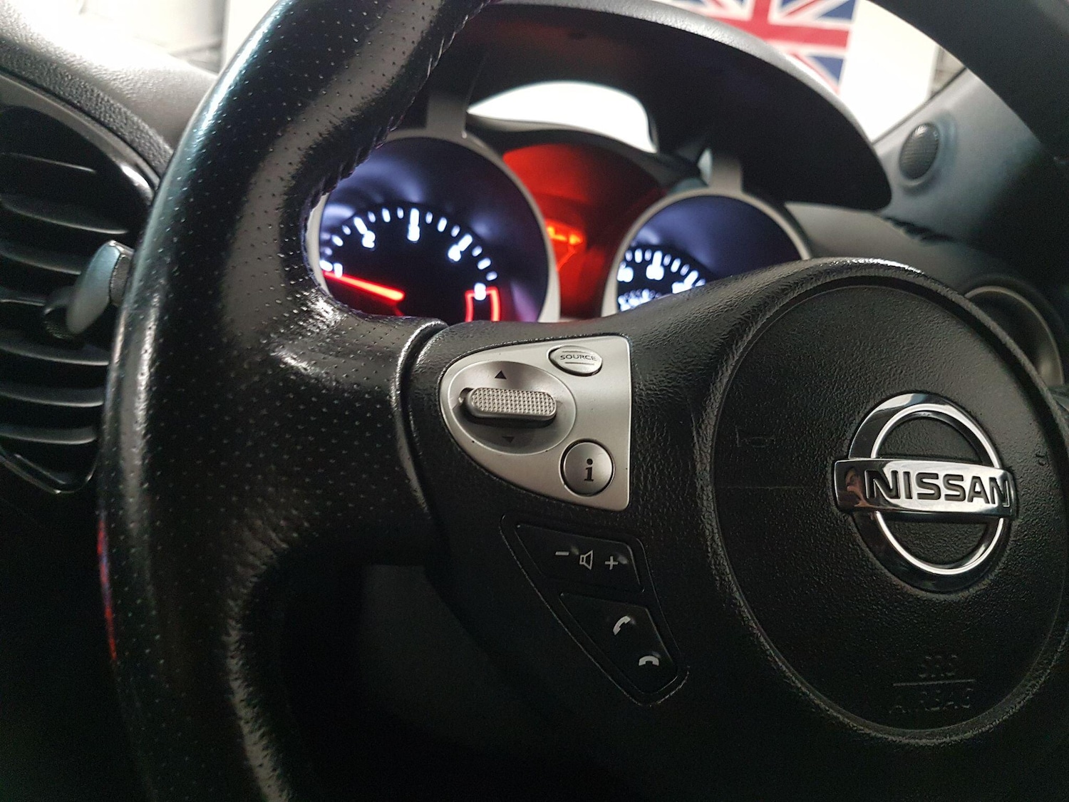Used Nissan Juke 2014 for sale - 76485089: Photo 31