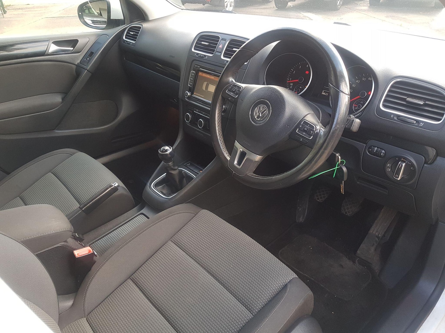Used Volkswagen Golf 2012 for sale - 76398094: Photo 2
