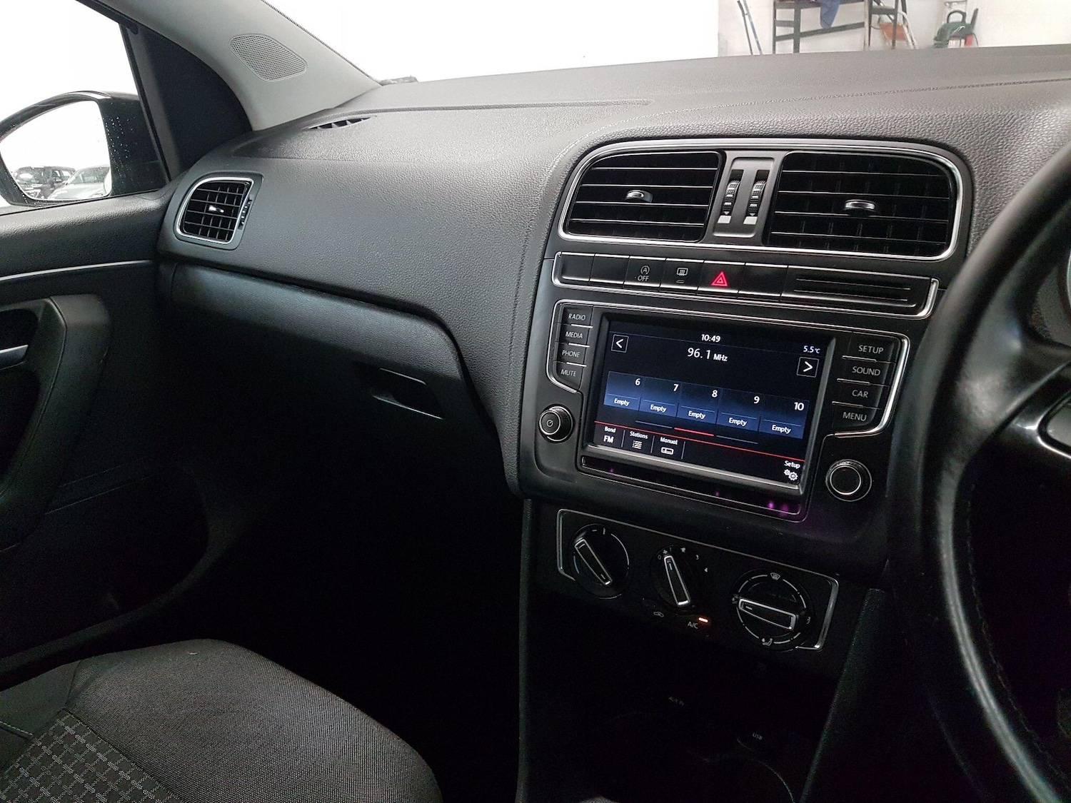 Used Volkswagen Polo 2014 for sale - 77067199: Photo 32