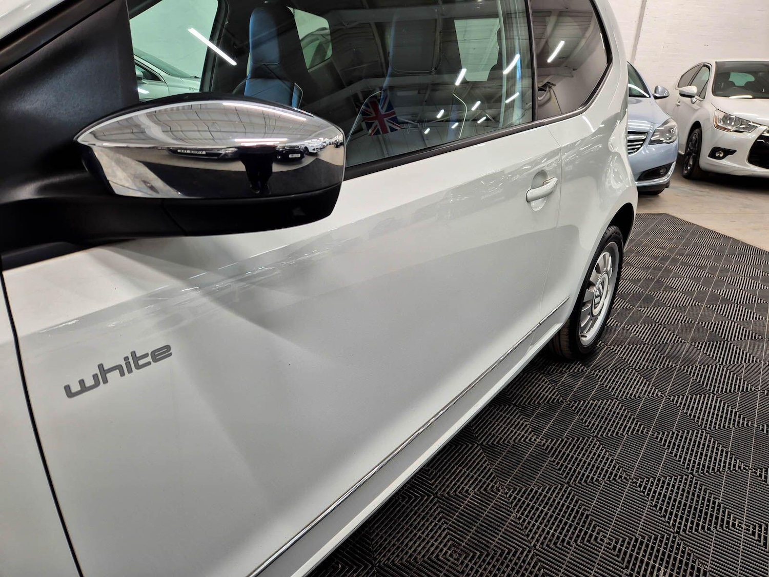 Used Volkswagen up! 2012 for sale - 77737870: Photo 14