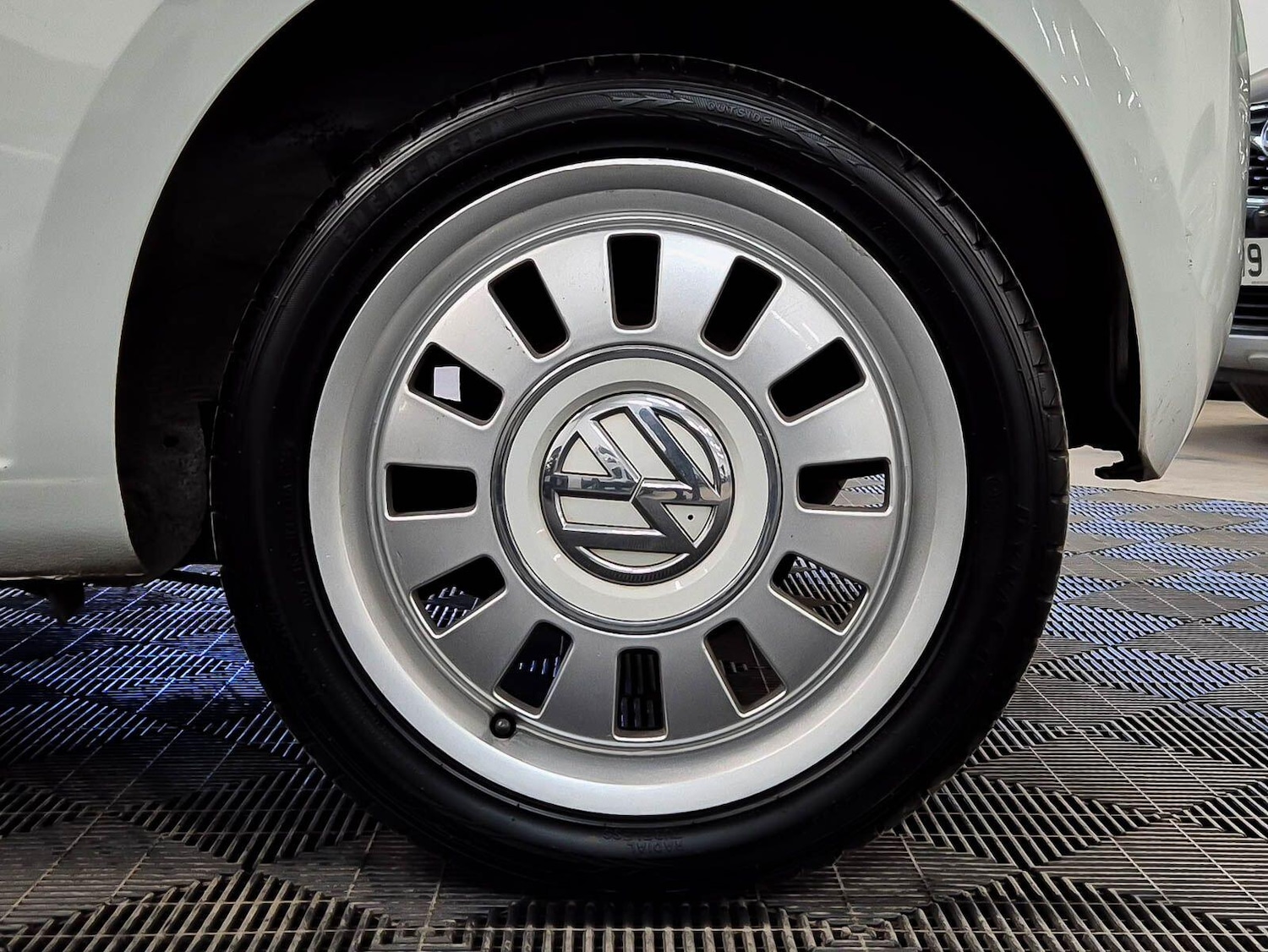 Used Volkswagen up! 2012 for sale - 77737870: Photo 28