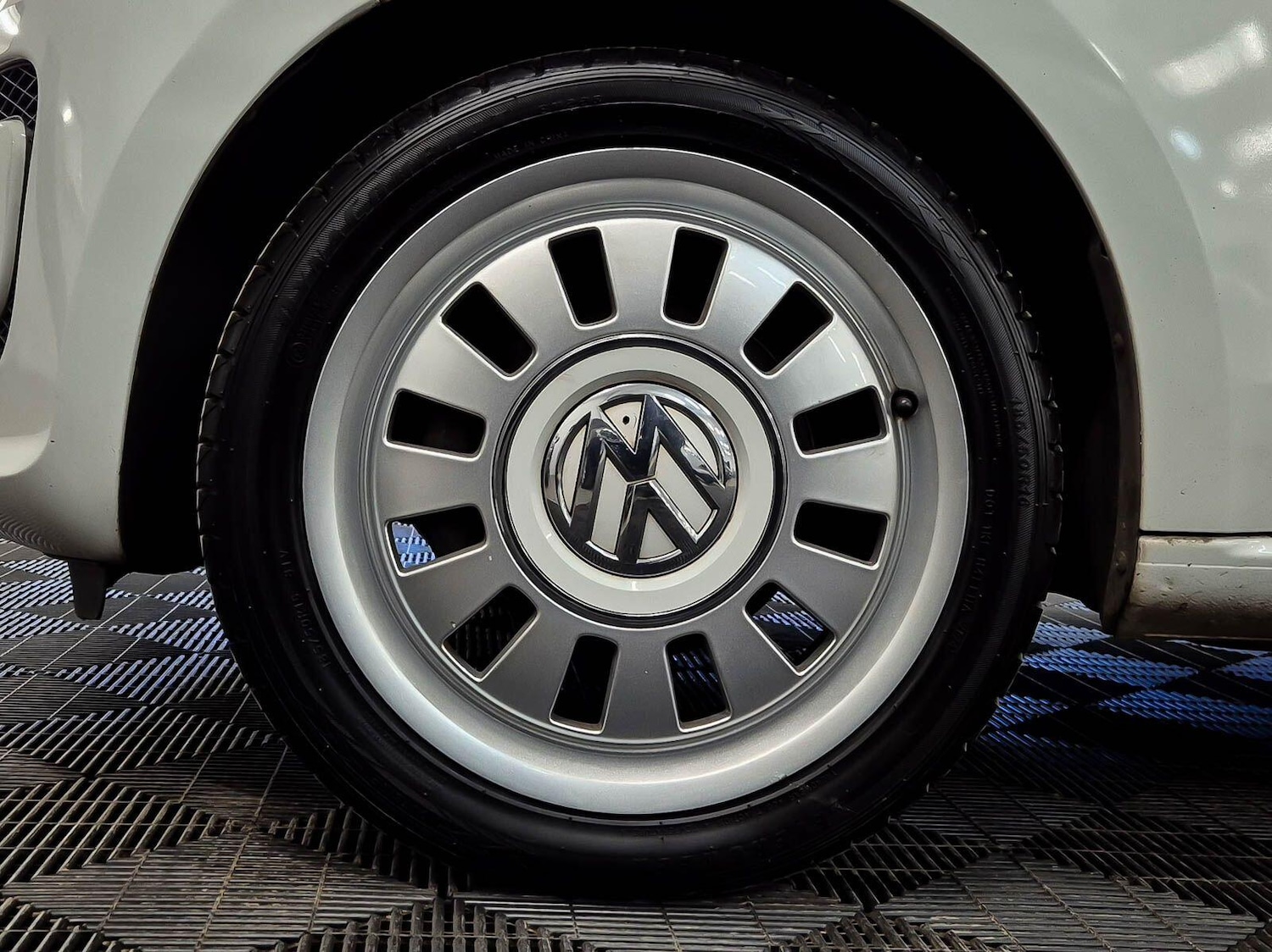 Used Volkswagen up! 2012 for sale - 77737870: Photo 29