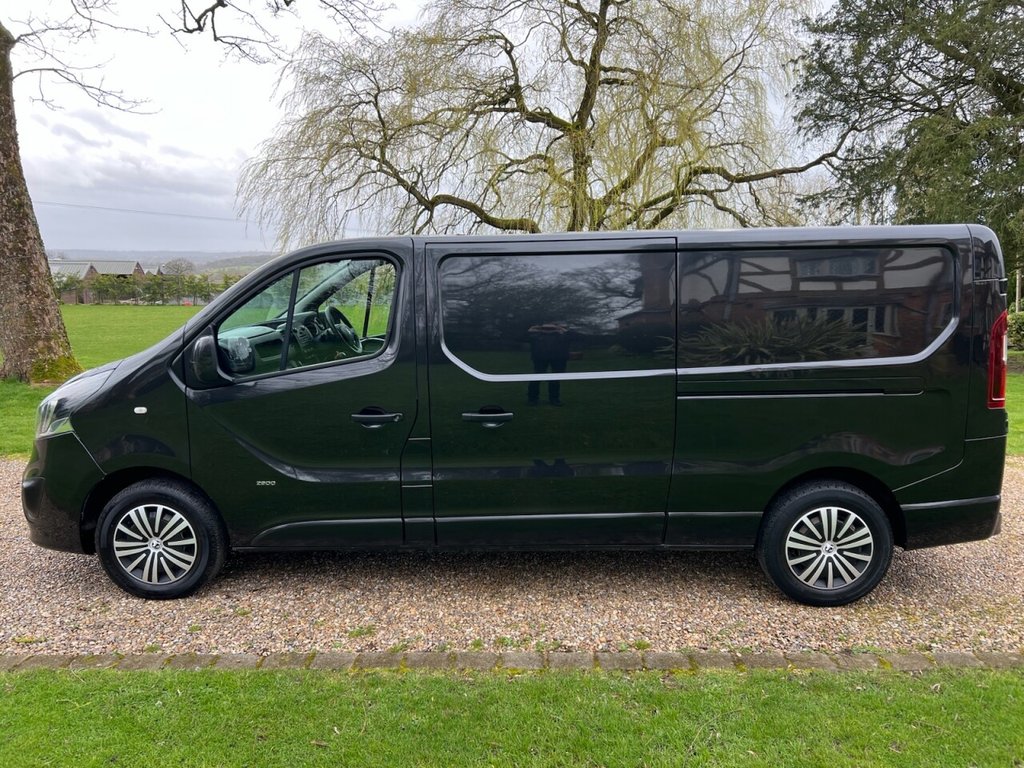 Used Vauxhall Vivaro 2016 for sale - 78081467: Photo 3
