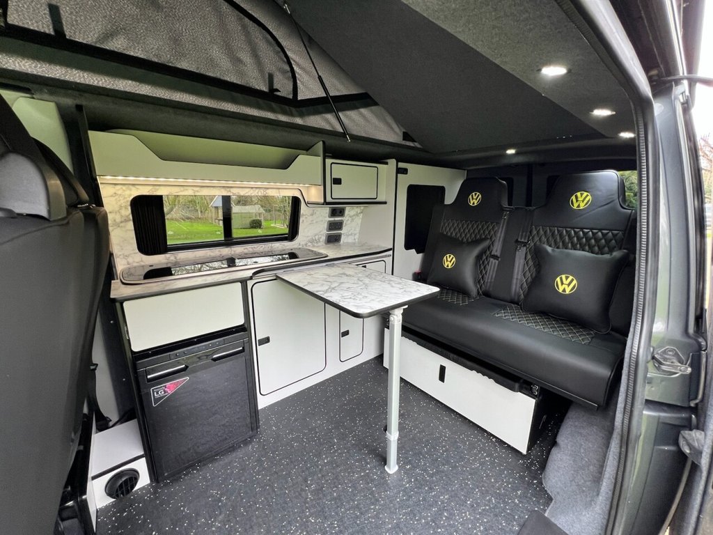 Used Volkswagen Transporter 2015 for sale - 78081481: Photo 2