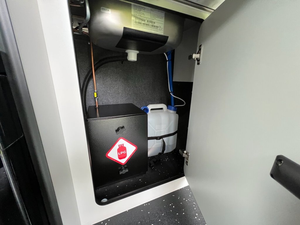 Used Volkswagen Transporter 2015 for sale - 78081481: Photo 33