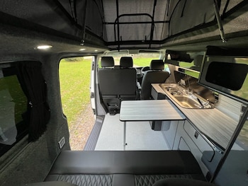 Used Volkswagen Transporter 2020 for sale - 78081470: Photo