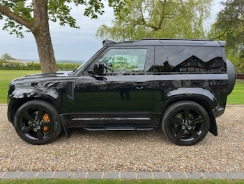 Used Land Rover Defender 90 2023 for sale - 78514601: Photo