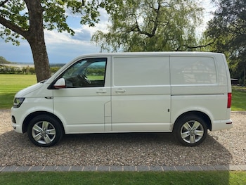 Used Volkswagen Transporter 2018 for sale - 78514930: Photo