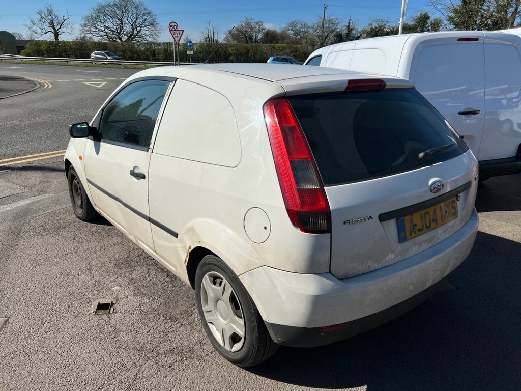 Used Ford Fiesta 2004 for sale - 78081472: Photo 5