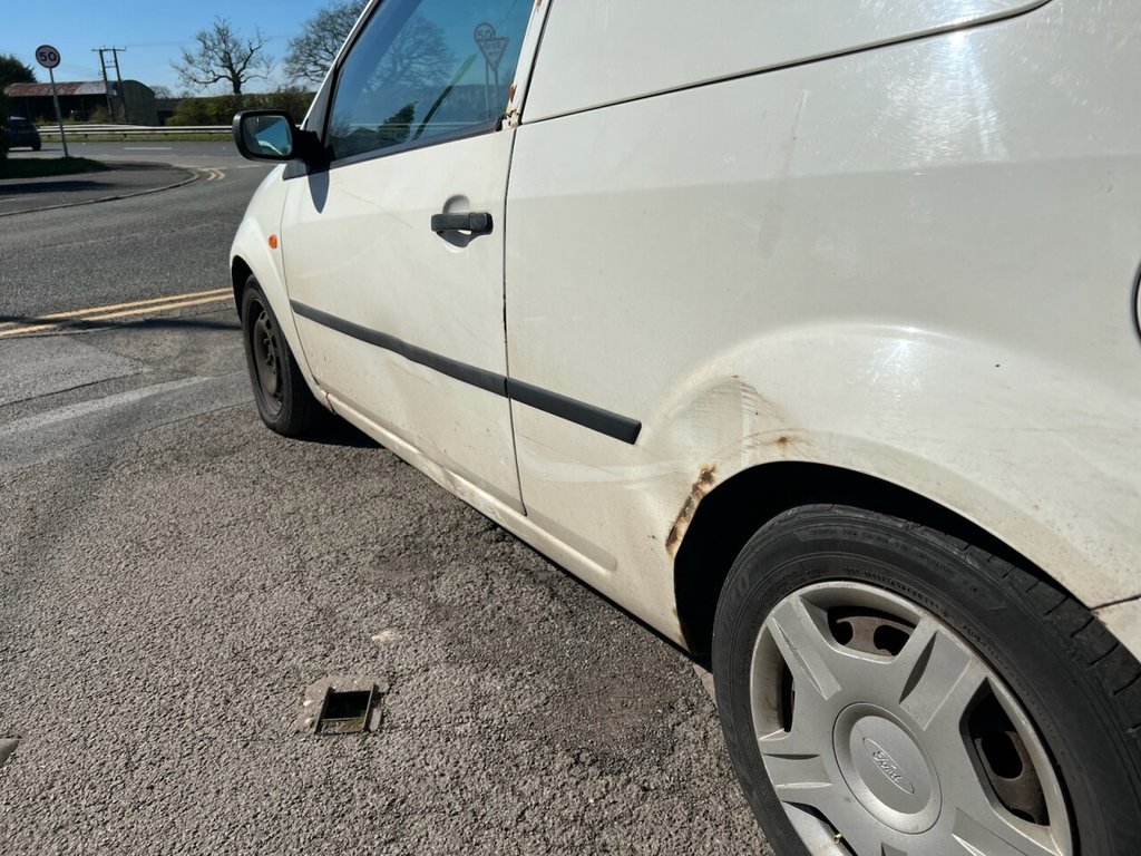 Used Ford Fiesta 2004 for sale - 78081472: Photo 7