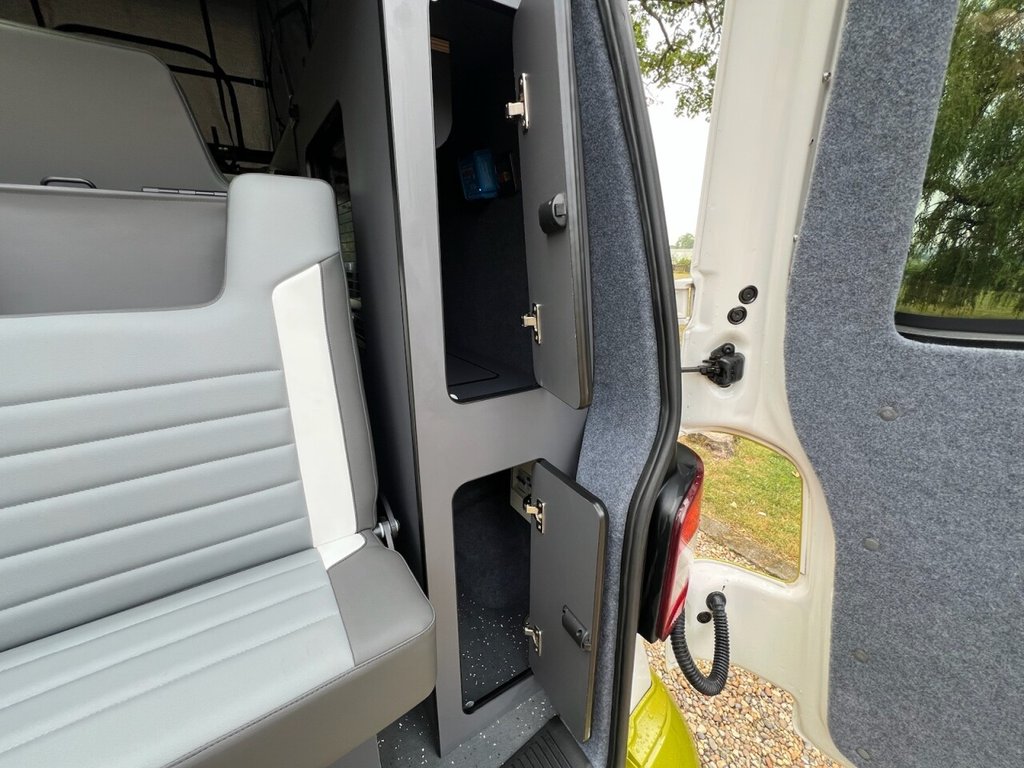 Used Volkswagen Transporter 2015 for sale - 78081459: Photo 28