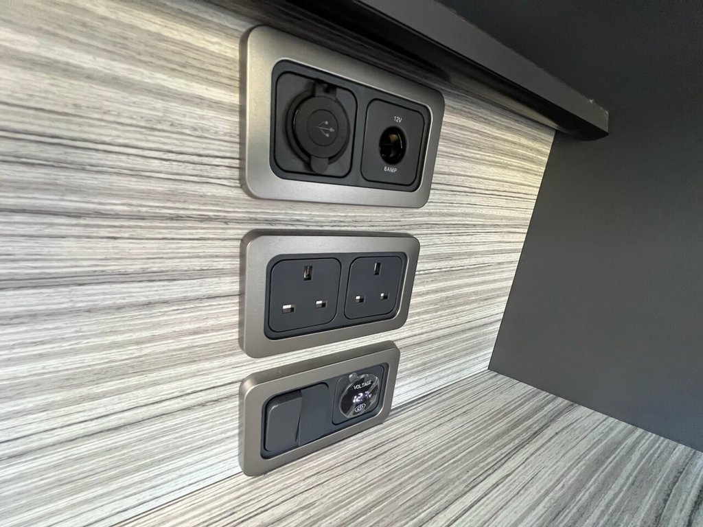 Used Volkswagen Transporter 2015 for sale - 78081459: Photo 31