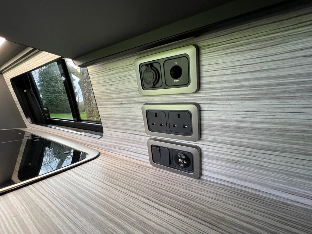 Used Volkswagen Transporter 2018 for sale - 78081477: Photo 25