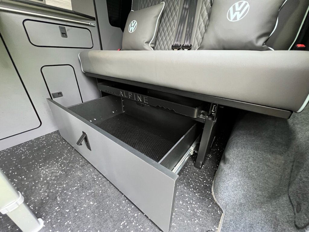 Used Volkswagen Transporter 2018 for sale - 78081477: Photo 29