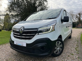 Renault Trafic feature image