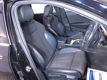 Used Audi A4 2017 for sale - 76324841: Photo