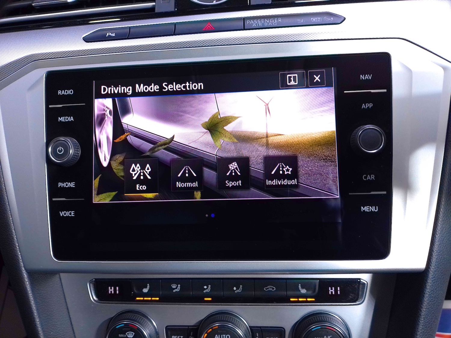 Used Volkswagen Passat 2018 for sale - 77609989: Photo 24