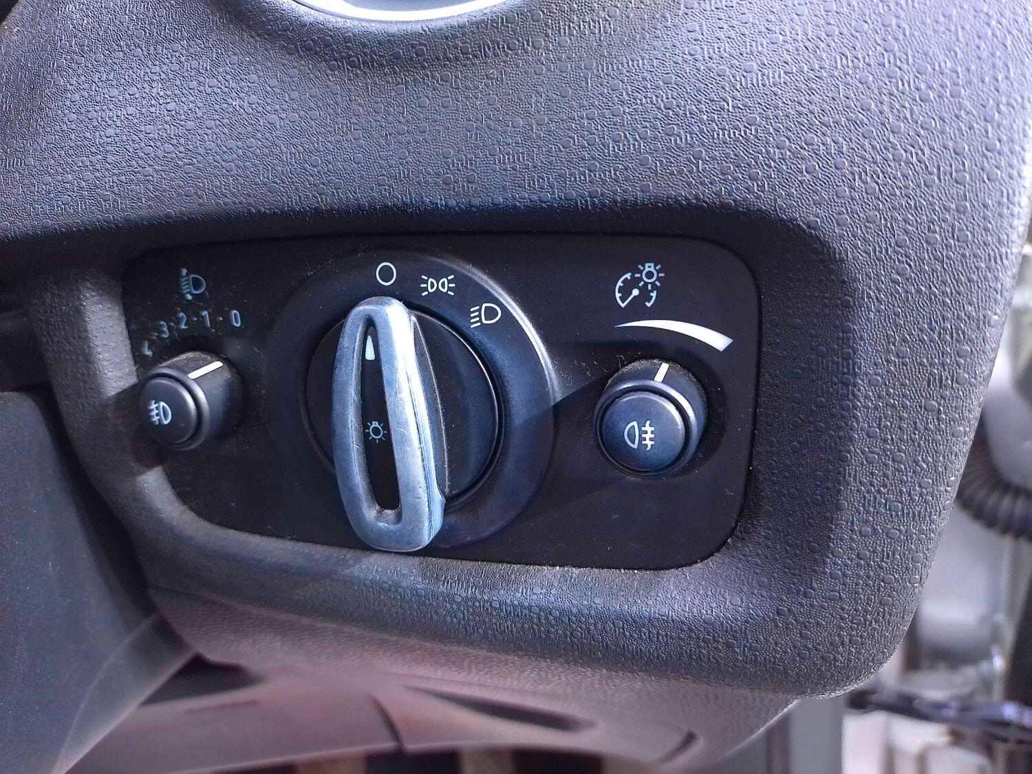 Used Ford Fiesta 2015 for sale - 76455391: Photo 8