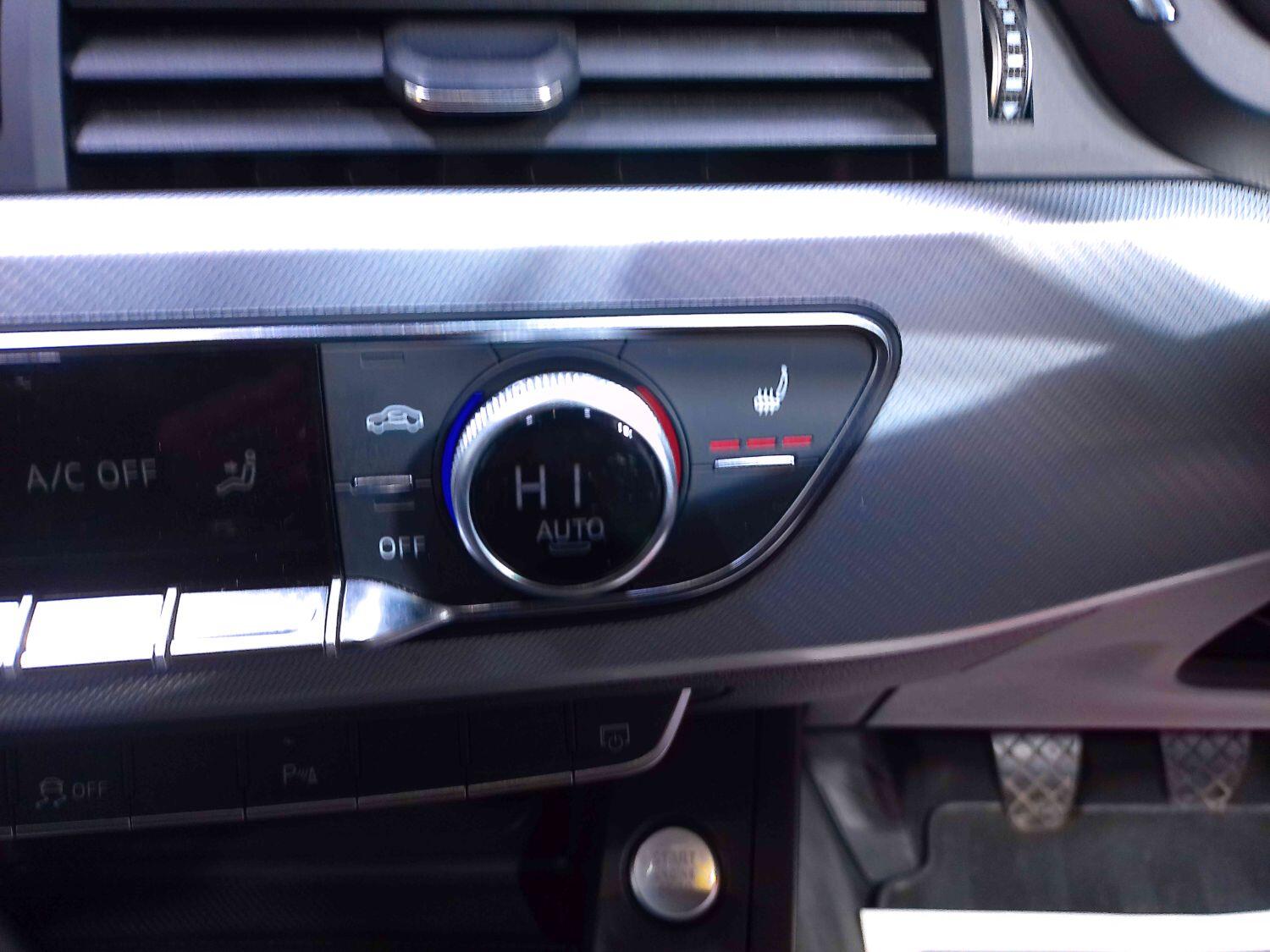 Used Audi A4 Avant 2017 for sale - 76794156: Photo 14