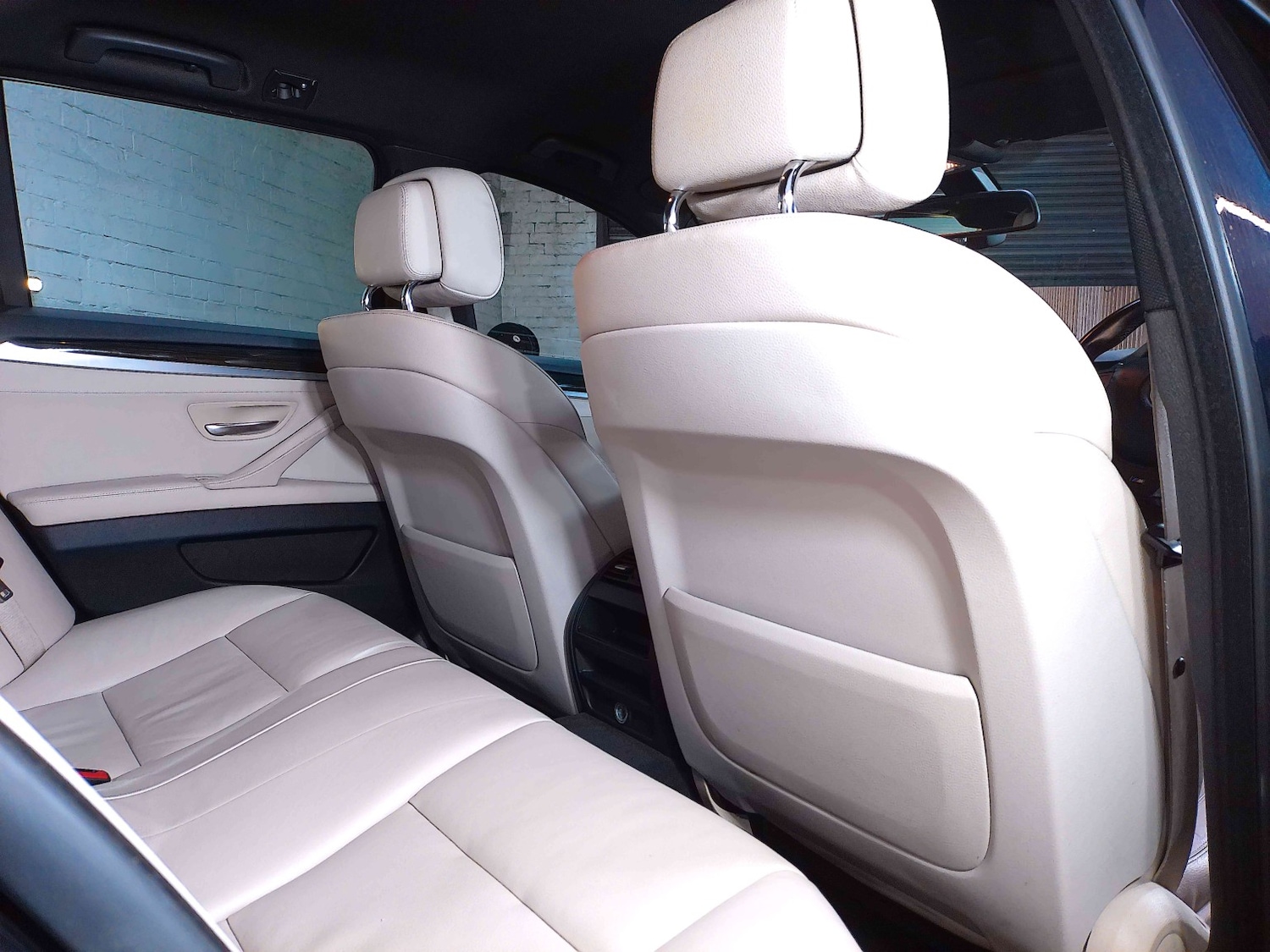 Used BMW 5 Series 2012 for sale - 77121232: Photo 32