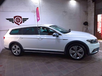 Used Volkswagen Passat 2016 for sale - 76455464: Photo