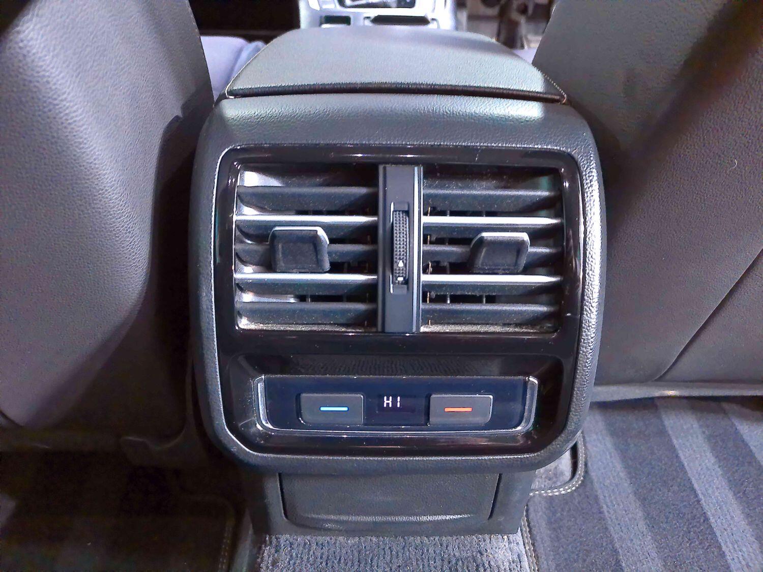 Used Volkswagen Passat 2016 for sale - 76455464: Photo 35