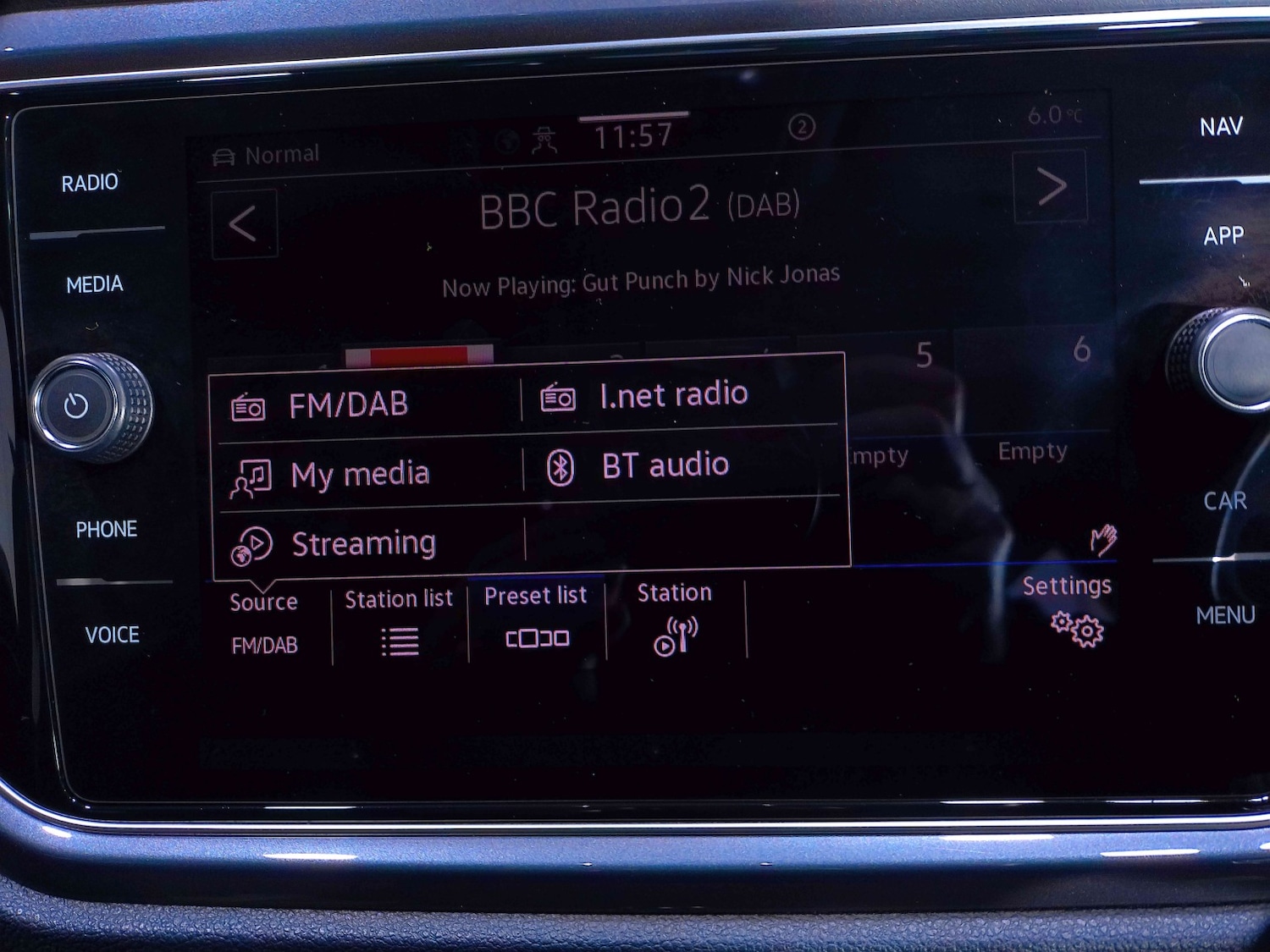 Used Volkswagen T-Roc 2021 for sale - 77289104: Photo 17