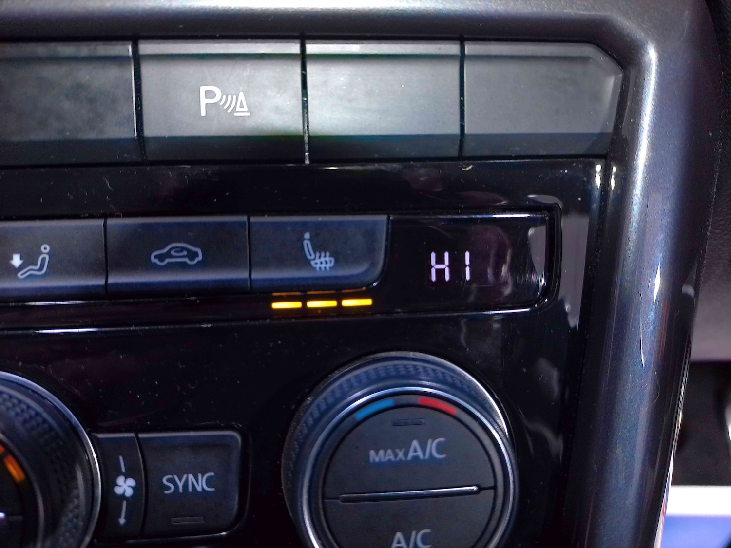 Used Volkswagen T-Roc 2021 for sale - 77289104: Photo 22