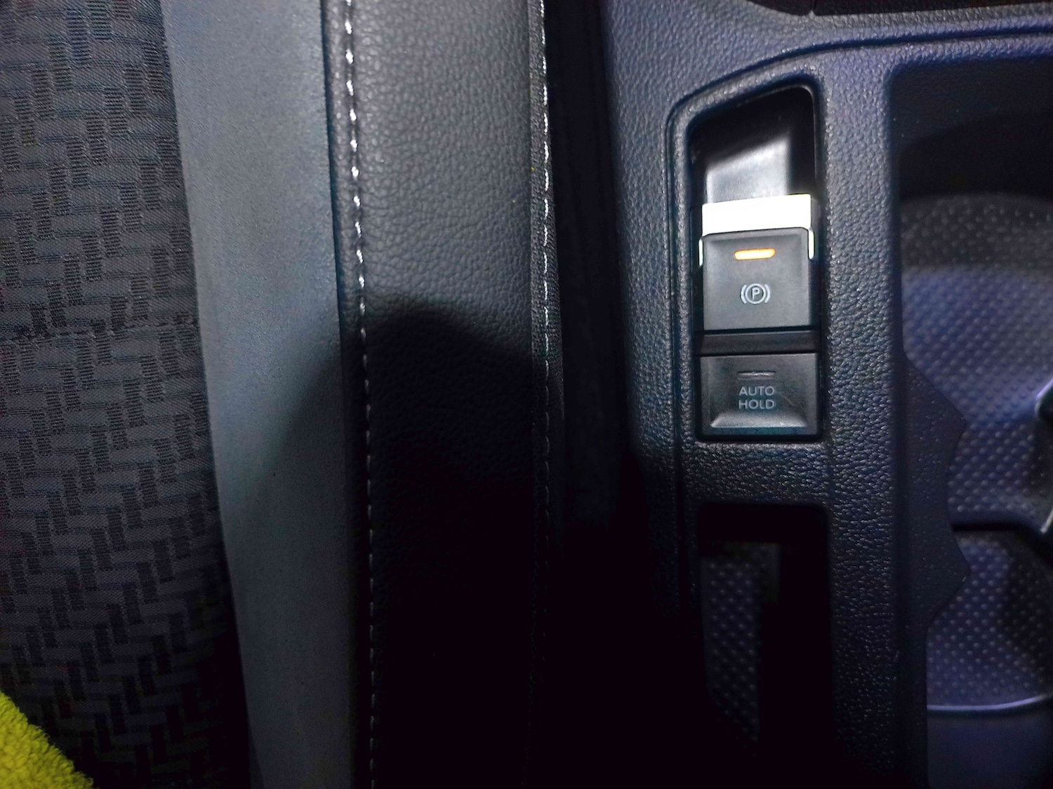 Used Volkswagen T-Roc 2021 for sale - 77289104: Photo 25